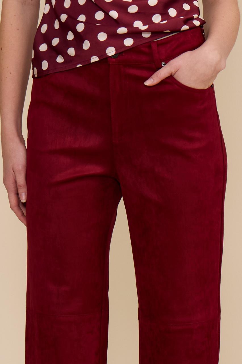 Suede Pants — Wine red