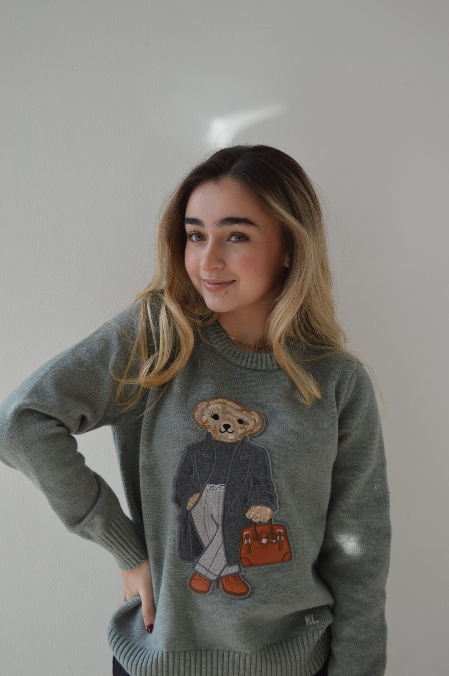 BEAR SWEATER PREORDEN