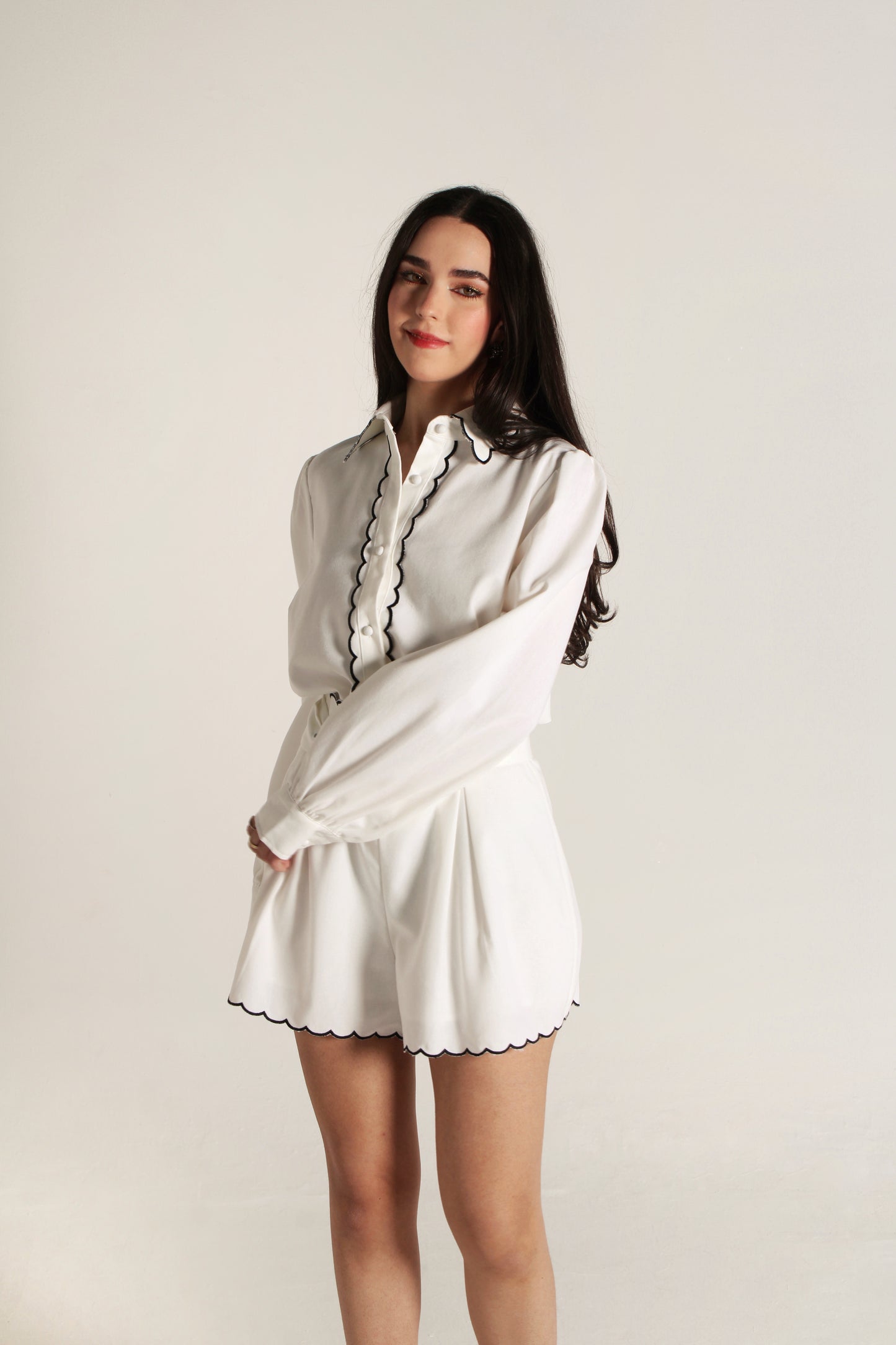 White Shirt With Black Linea