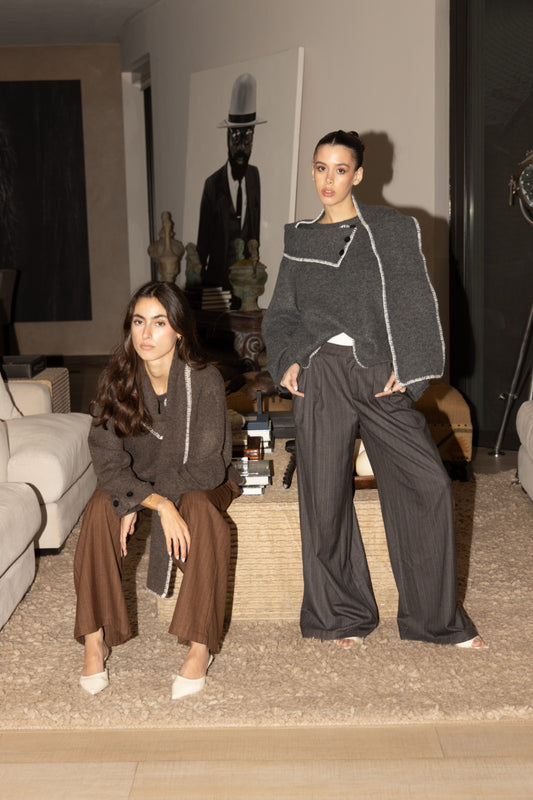 ROLLED-UP PANTS WITH WHITE STRIPES